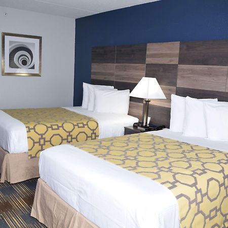 Baymont By Wyndham - Chicago - Addison - O'Hare Hotel Exterior photo